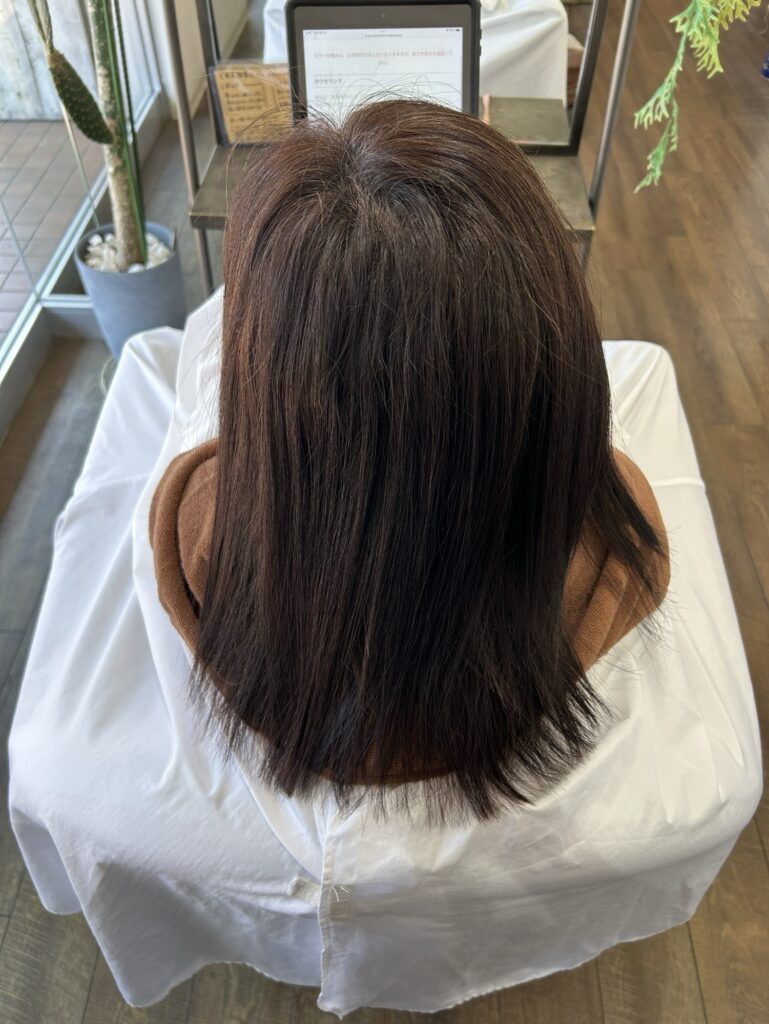 膨らむくせを自然におさえる癖毛改善